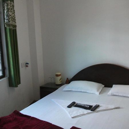 Surya Residency Paying Guest House Варанасі Екстер'єр фото